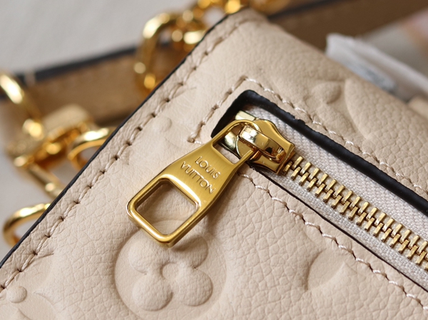 ルイヴィトンバッグ細部ディテール